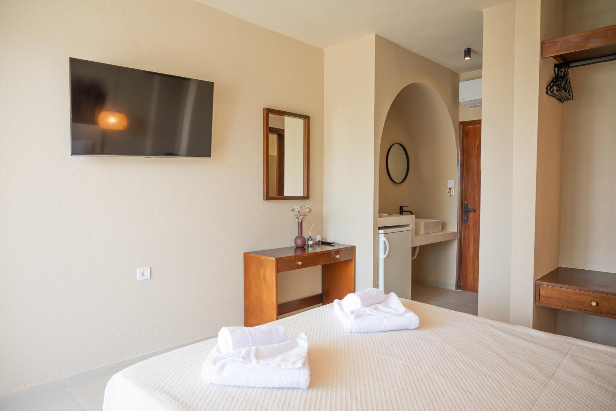 Atma Beach Rooms & Suites Faliraki Exterior foto