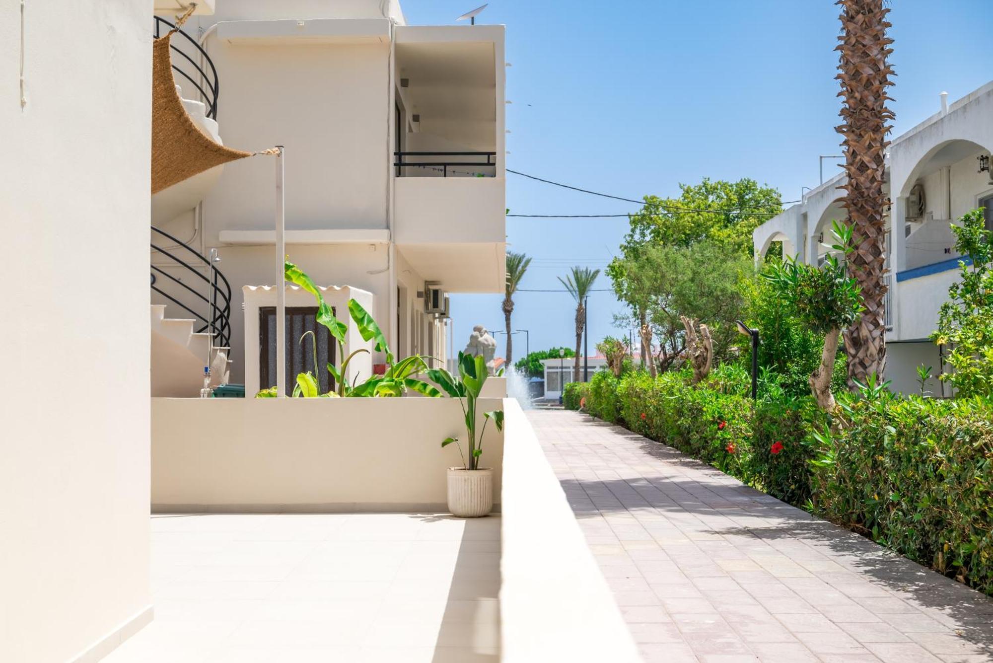 Atma Beach Rooms & Suites Faliraki Exterior foto